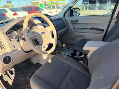 2009 Ford Escape XLS