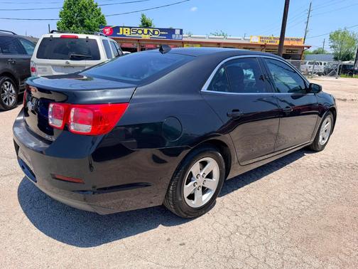 SILVER 2013 Chevrolet Malibu 1LS