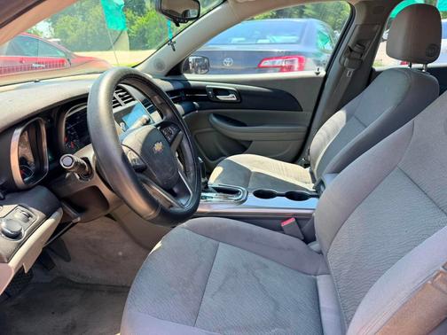 SILVER 2013 Chevrolet Malibu 1LS