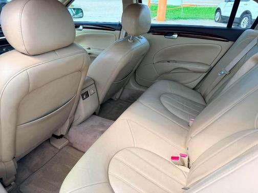 WHITE 2007 Buick Lucerne CXL