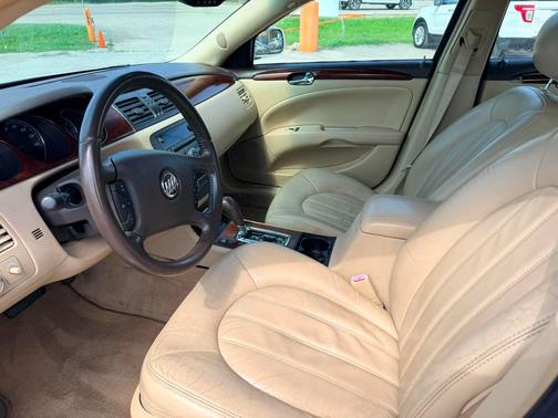 WHITE 2007 Buick Lucerne CXL