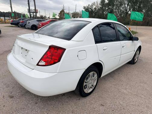 2005 Saturn Ion 2