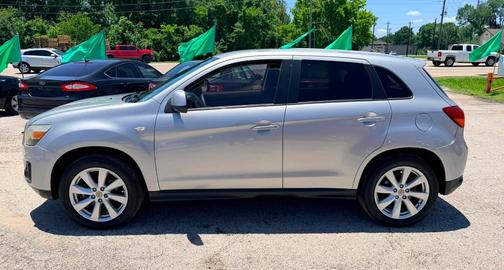 SILVER 2014 Mitsubishi Outlander Sport ES