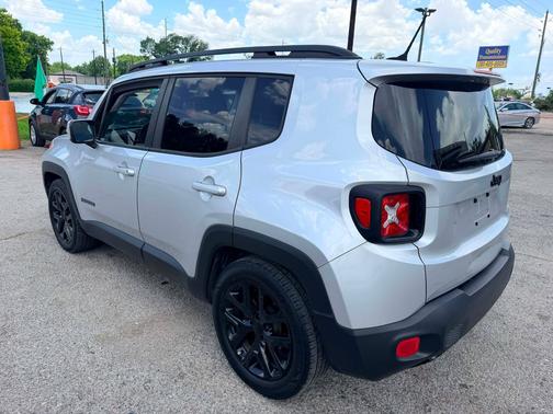 SILVER 2017 Jeep Renegade Latitude