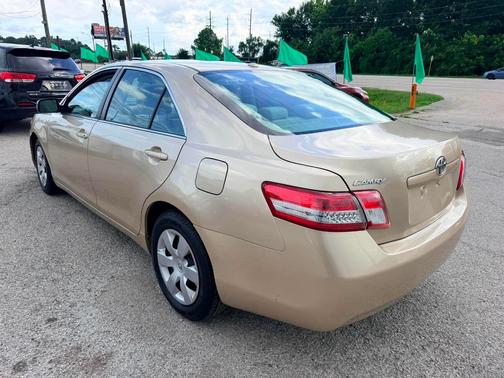 GOLD 2011 Toyota Camry Base