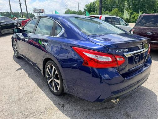 2016 Nissan Altima 2.5 SR