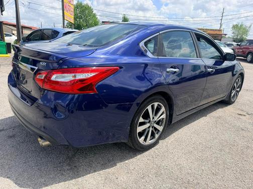 2016 Nissan Altima 2.5 SR