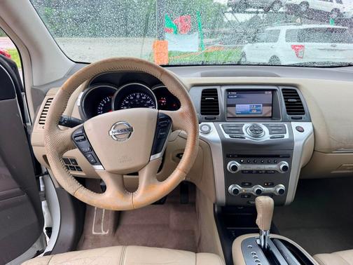 White 2012 Nissan Murano S