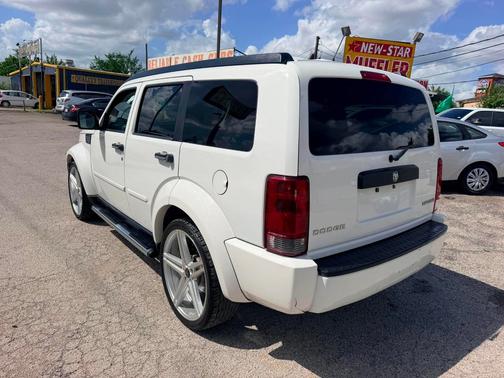 WHITE 2010 Dodge Nitro SE