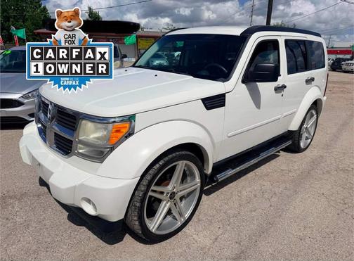 WHITE 2010 Dodge Nitro SE