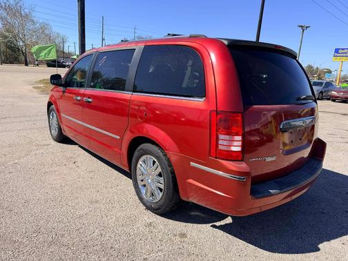 2008 Chrysler Town & Country Limited