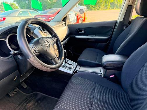WHITE 2006 Suzuki Grand Vitara Premium