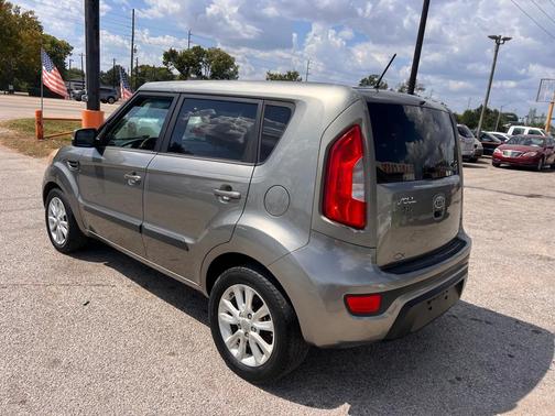 2012 Kia Soul +