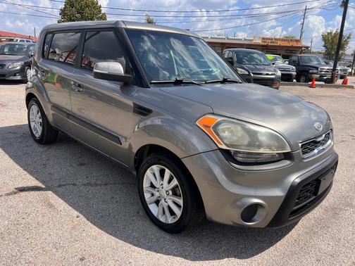 2012 Kia Soul +