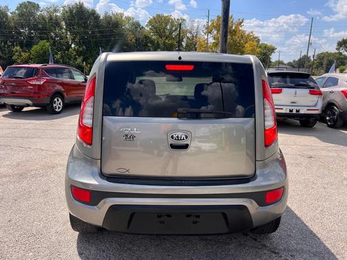 2012 Kia Soul +