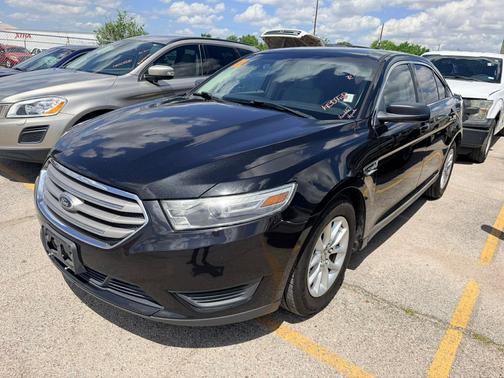 black 2013 Ford Taurus SE