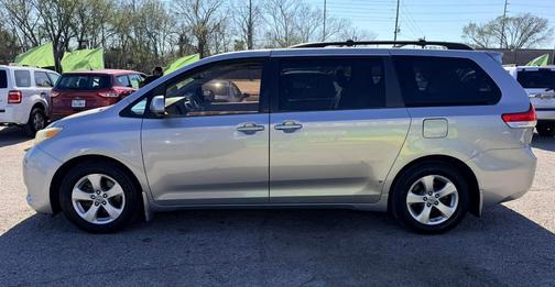 2012 Toyota Sienna LE