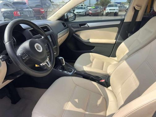 2013 Volkswagen Jetta SE