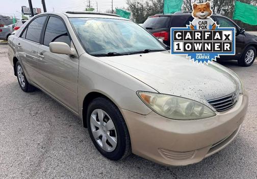 2005 Toyota Camry LE