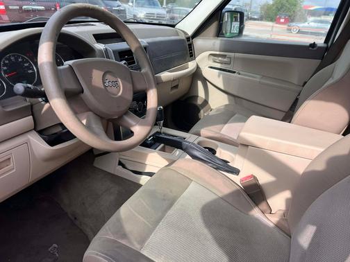 2008 Jeep Liberty 