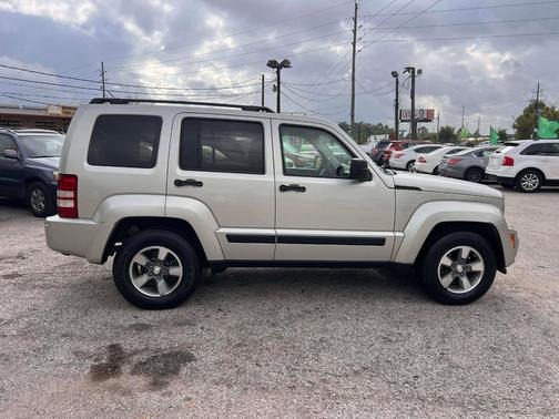 2008 Jeep Liberty 