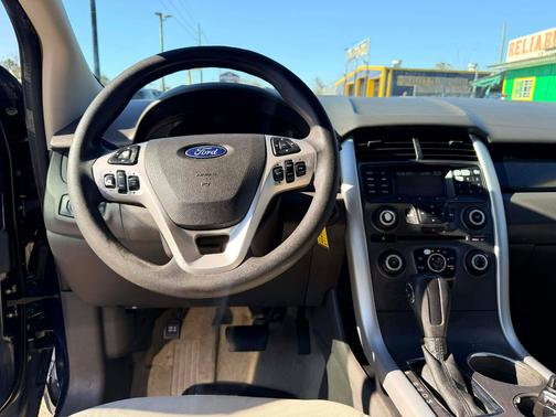 2012 Ford Edge SE