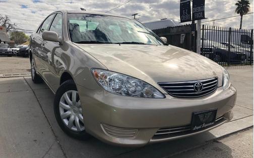 2005 Toyota Camry XLE