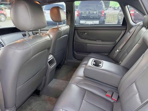 2004 Toyota Avalon 