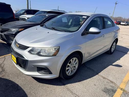 2017 Chevrolet Sonic LT