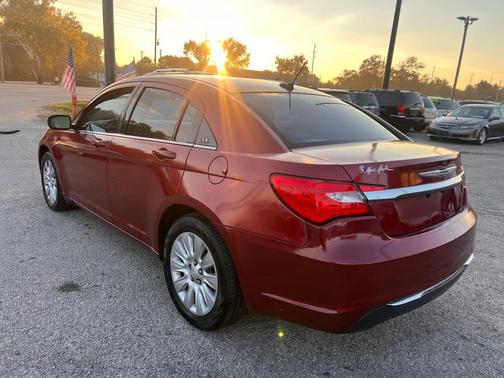 2014 Chrysler 200 LX