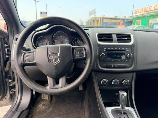 2013 Dodge Avenger SE