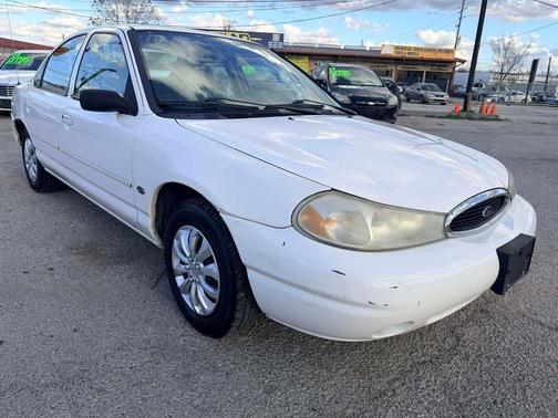 1998 Ford Contour Base