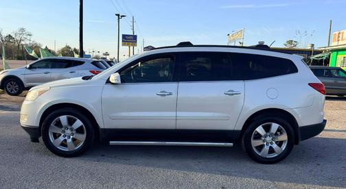 2011 Chevrolet Traverse LT