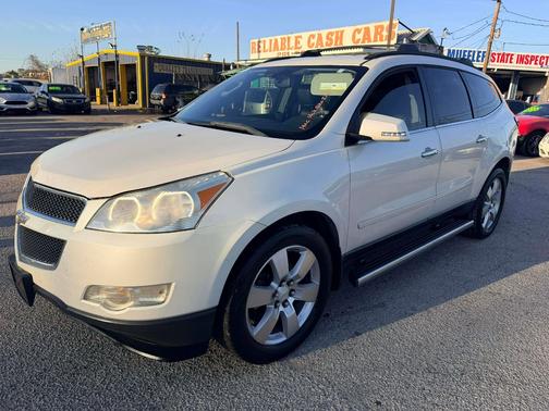 2011 Chevrolet Traverse LT