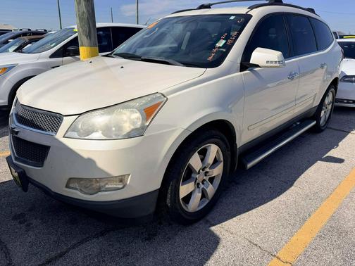 2011 Chevrolet Traverse LT