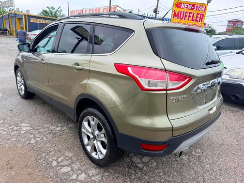 GREEN 2013 Ford Escape SEL