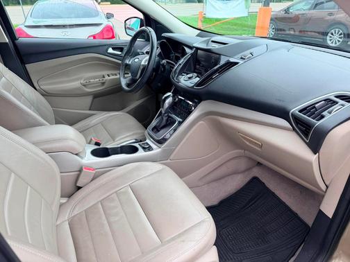 GREEN 2013 Ford Escape SEL