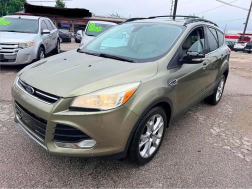 GREEN 2013 Ford Escape SEL
