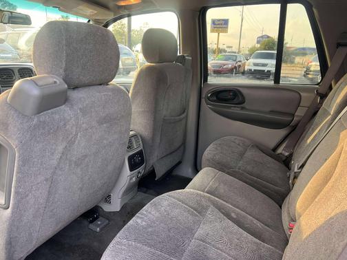 2004 Chevrolet Trailblazer LS