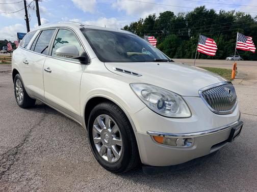 White 2011 Buick Enclave CXL