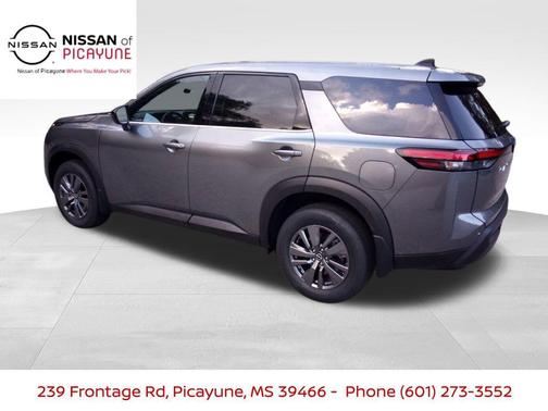 2025 Nissan Pathfinder S FWD