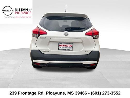 2019 Nissan Kicks SR