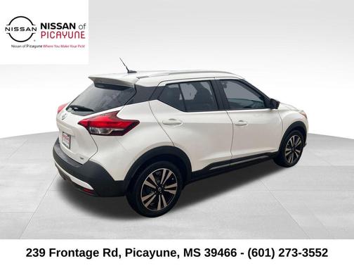 2019 Nissan Kicks SR