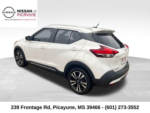 2019 Nissan Kicks SR