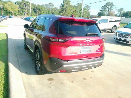 2022 Nissan Rogue SL