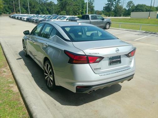 2022 Nissan Altima SR Intelligent AWD