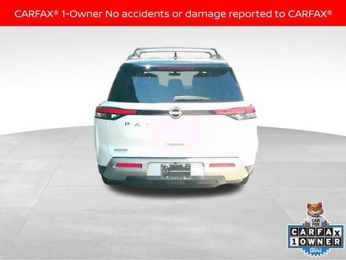 2023 Nissan Pathfinder SL FWD