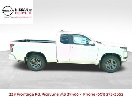 2025 Nissan Frontier SV