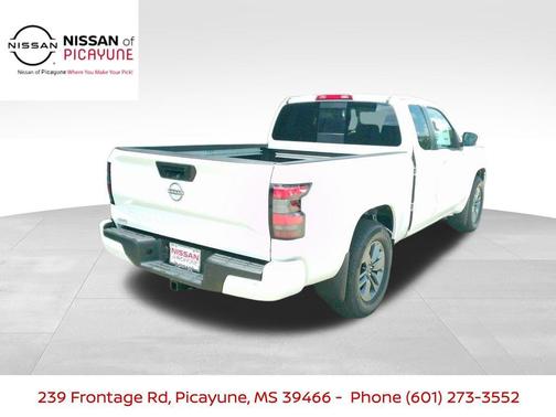 2025 Nissan Frontier SV