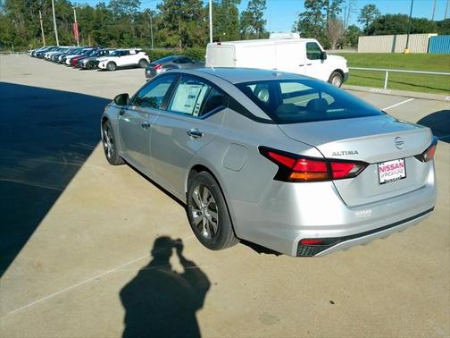 2025 Nissan Altima S FWD